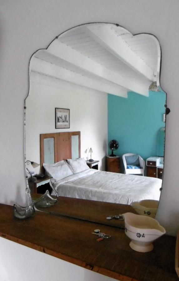 La Bicyclette Bleue Bed and Breakfast Montpinchon Εξωτερικό φωτογραφία